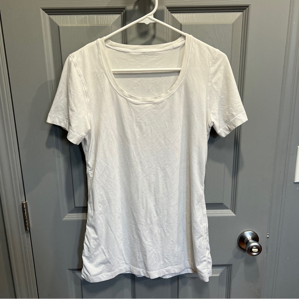 Lululemon White Crew Neck SS Tee - Size 8